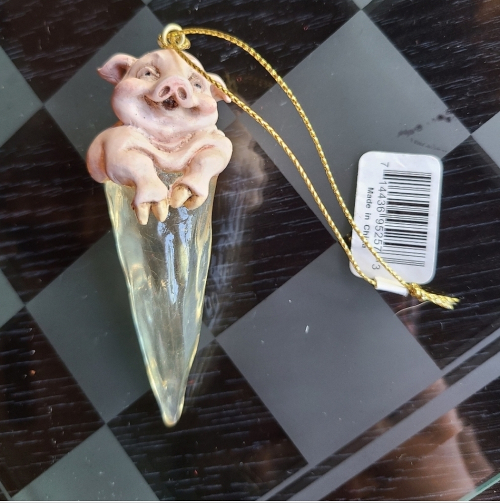 Little pig christmas ornament
